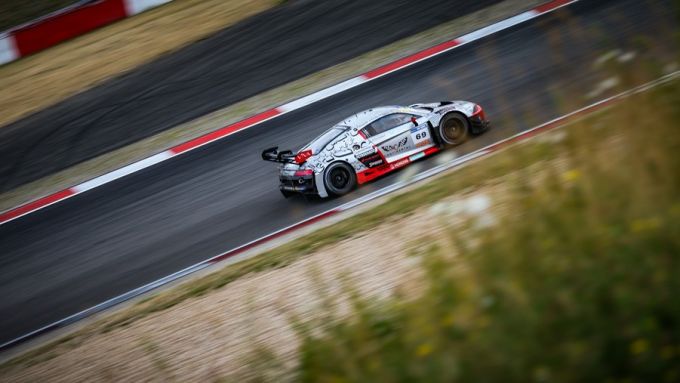 24H SERIES Michelin 12H Nürburgring foto 14