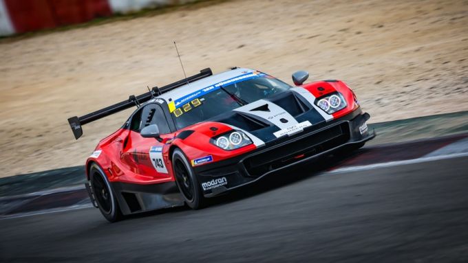 24H SERIES Michelin 12H Nürburgring foto 16