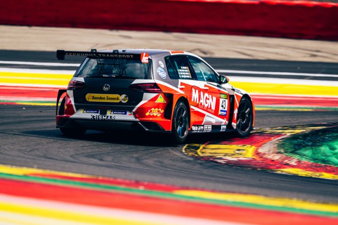 Volkswagen Golf GTI TCR van GTE Racing