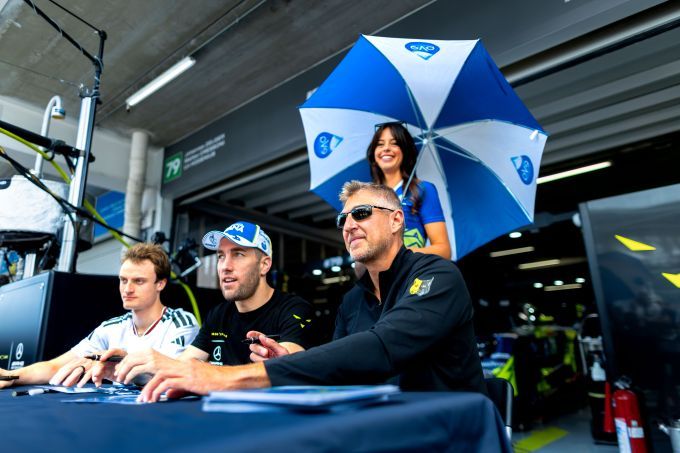 FIA WEC 6 Hours São Paulo Interlagos #79 Mercedes-AMG LMGT3 Iron Lynx Lin Hodenius foto 2