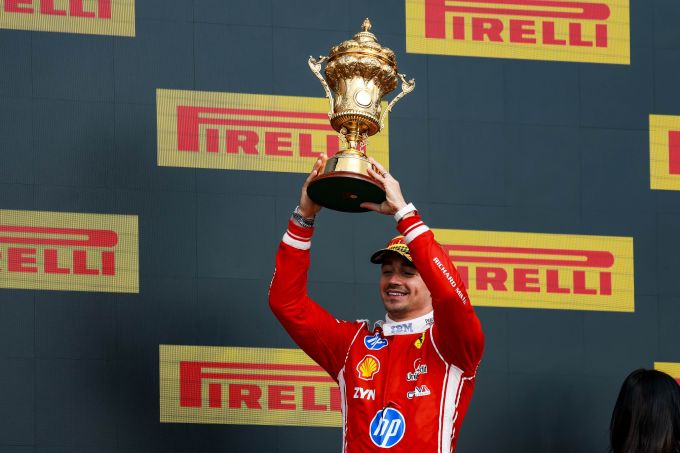 Ferrari F1 Lewis Hamilton Charles Leclerc foto 5
