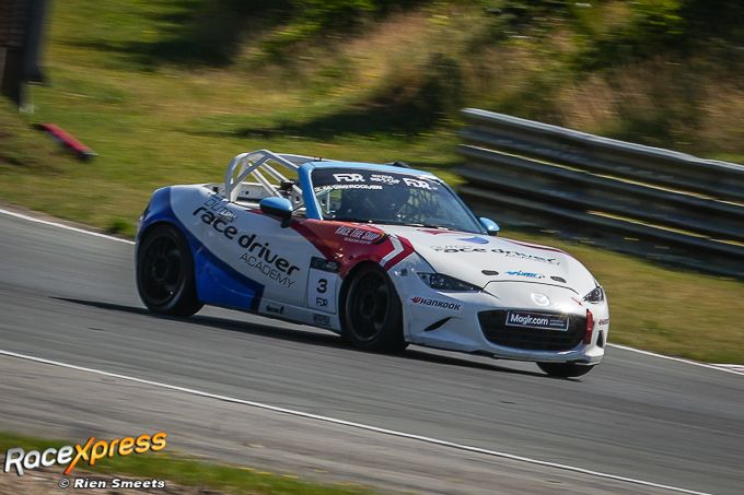 #MazdaMX5