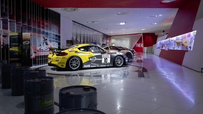 Raceborn – 75 Years of Porsche Motorsport-tentoonstelling Porsche Museum foto PN 3