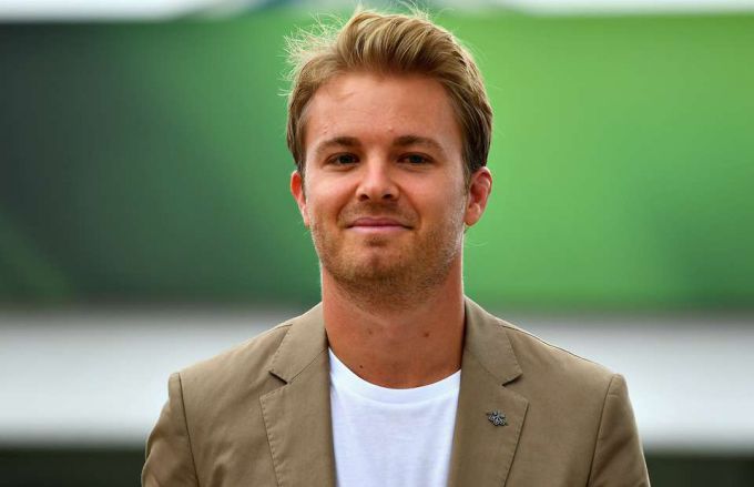 Nico Rosberg reageert op ontslagclaim van Toto Wolff